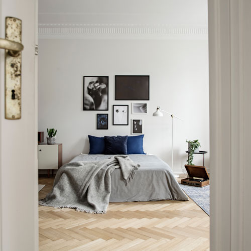 Bedroom luxury Vinyl | America's Flooring Store
